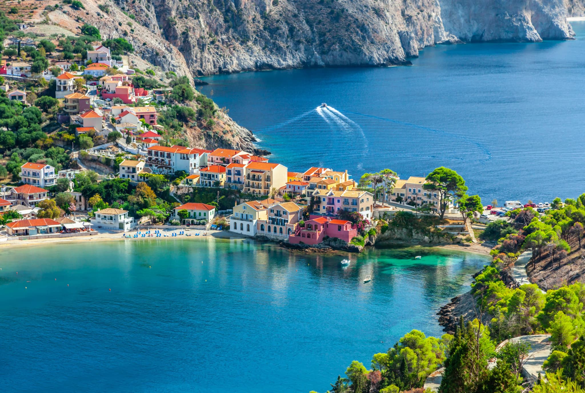 9 Benefits of the Greece Golden Visa for Modern Investors