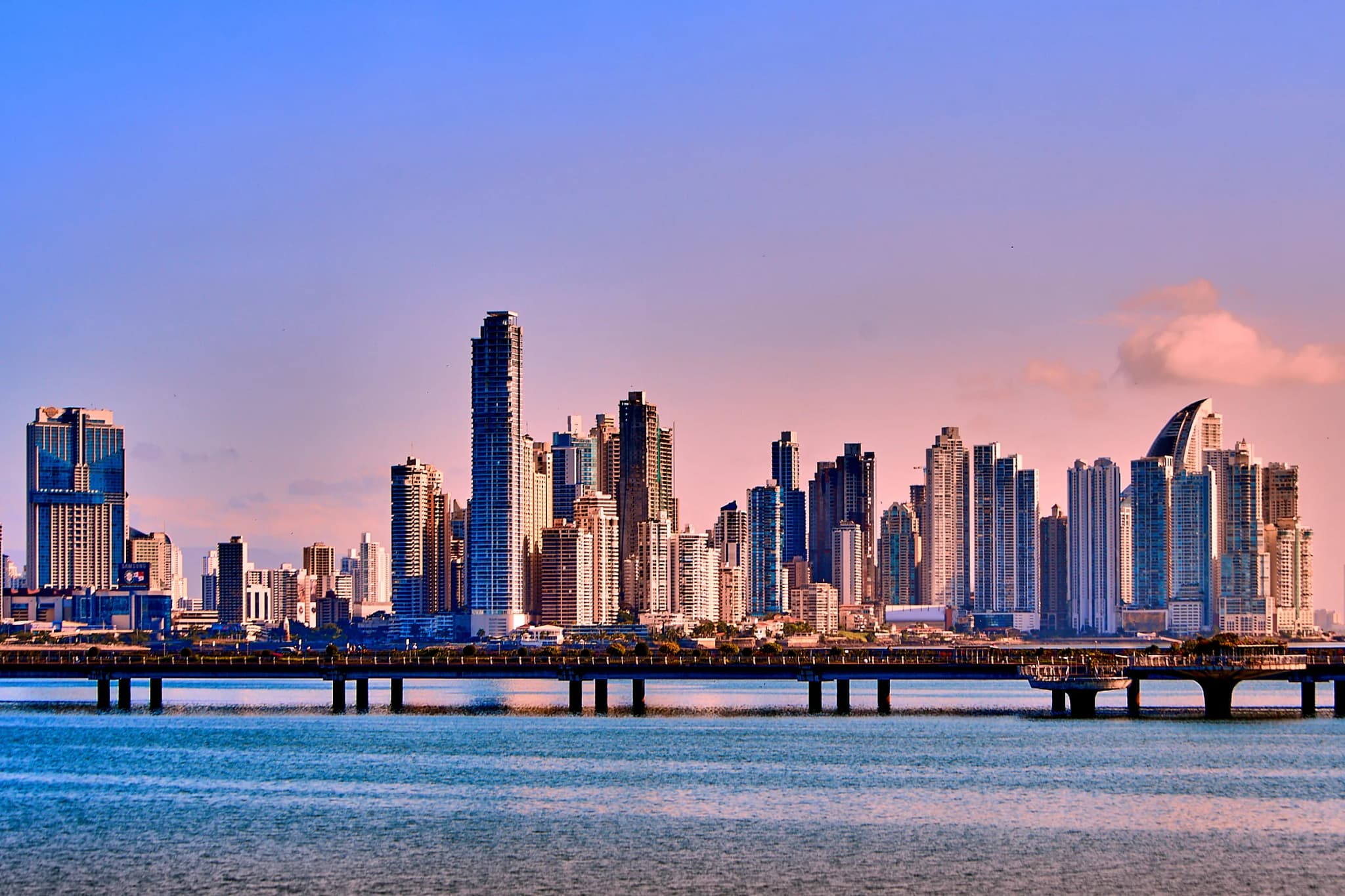 panama-golden-visa-397886311.jpeg