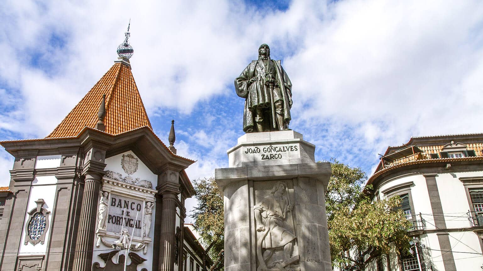 Banking in Portugal: Best Expat Banks and How to Open an Account