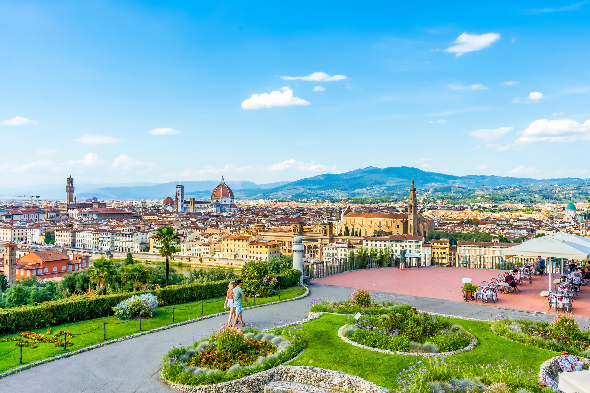 pros of living in florence italy