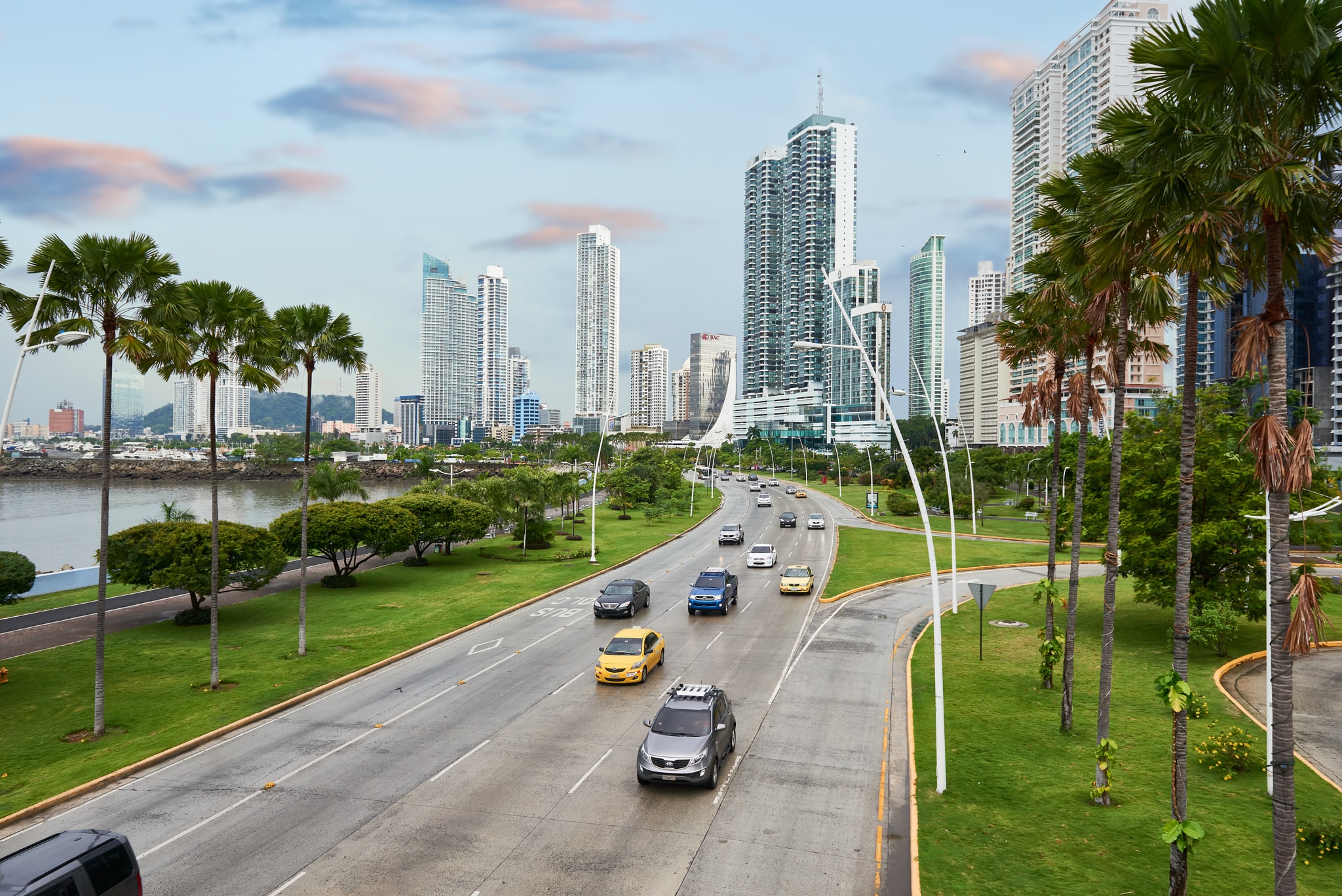 moving to panama from us