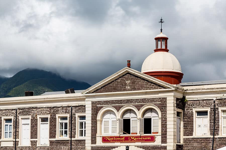 Online Banking: Bank account in St Kitts and Nevis