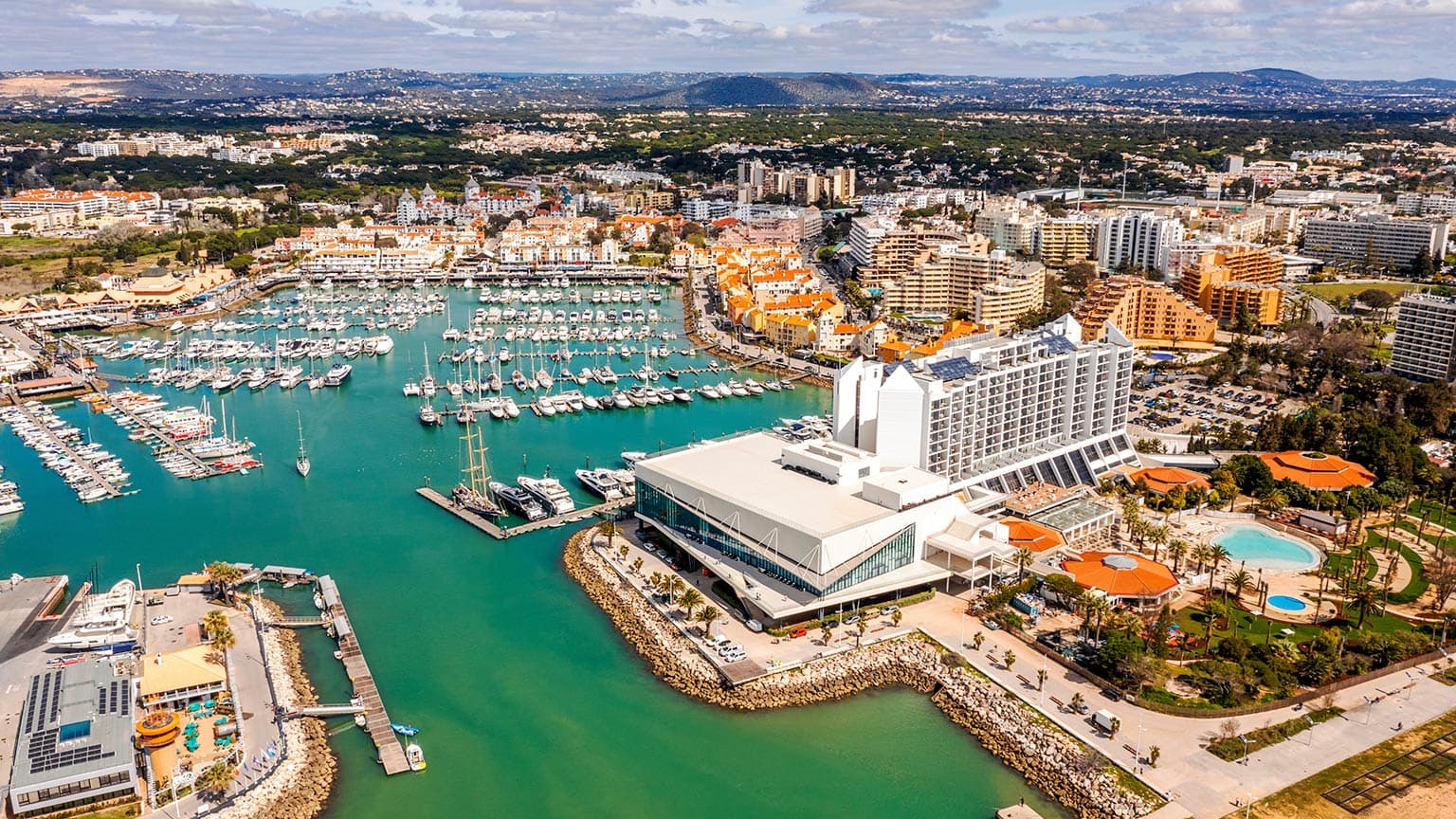 Why Portugal Is Booming: How Many Residence Permits Did Investors and Digital Nomads Get in 2023?