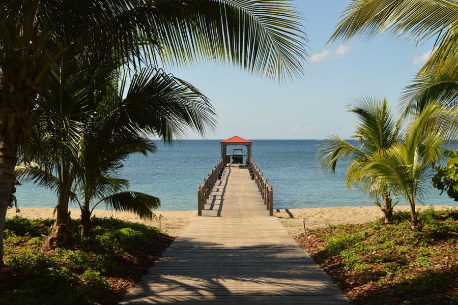 St Kitts and Nevis citizenship for a UK investor | beach