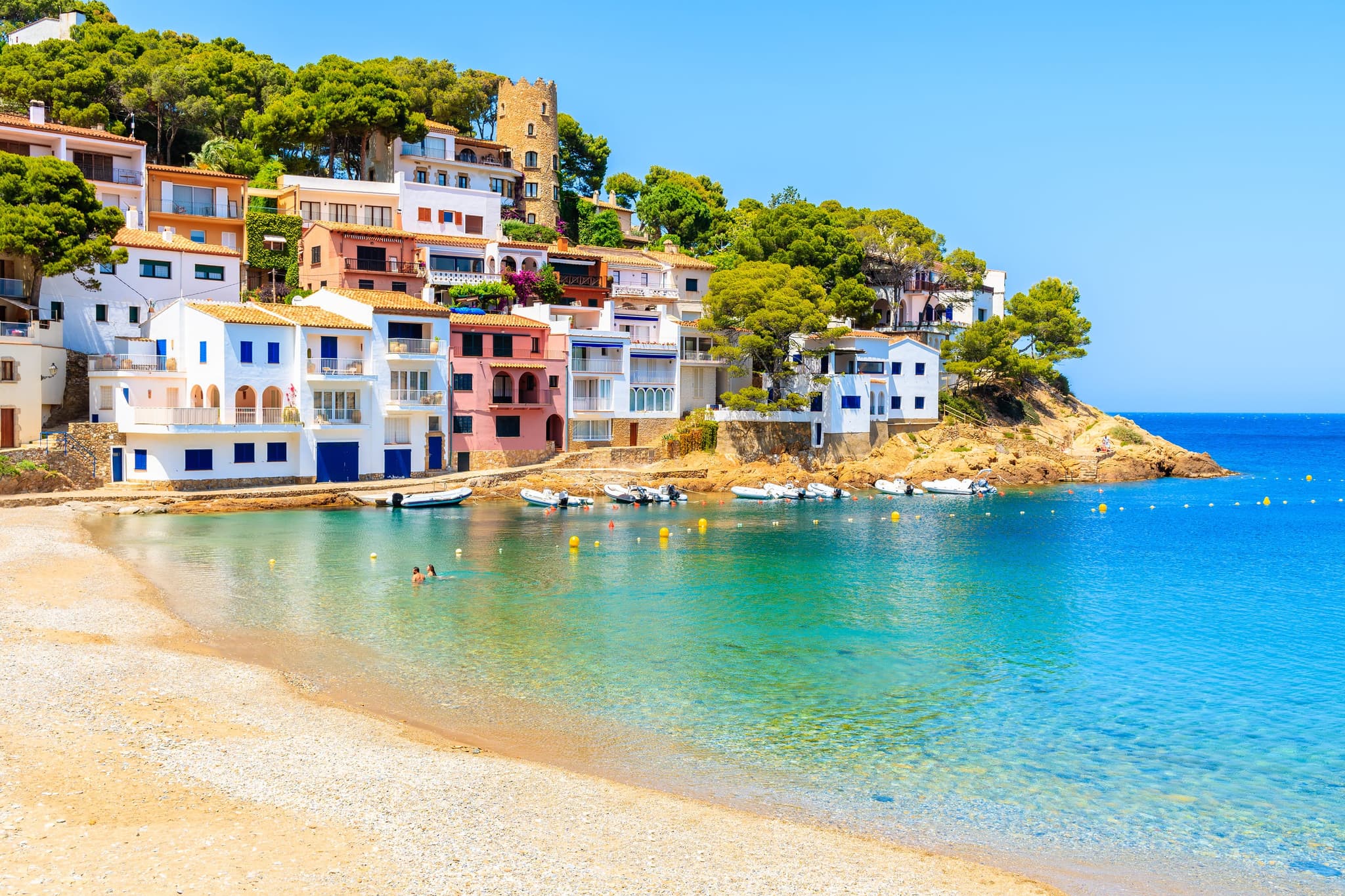 Spain Golden Visa for US Citizens: How to Move to Europe’s Top Beach Paradise
